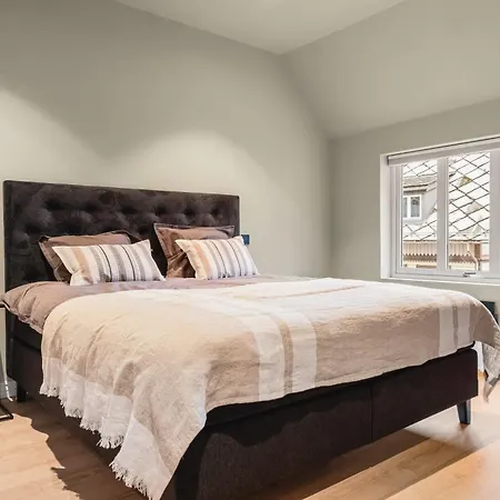 شقة Odda Central Apartment