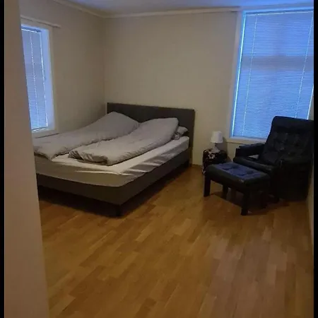 شقة Odda Central Apartment *